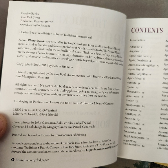 The Pocket Book of Stones - Picture 4 of 8